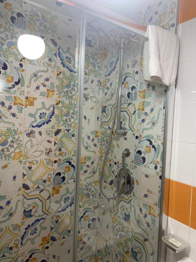B&B Flower'S House Napoli Ngoại thất bức ảnh