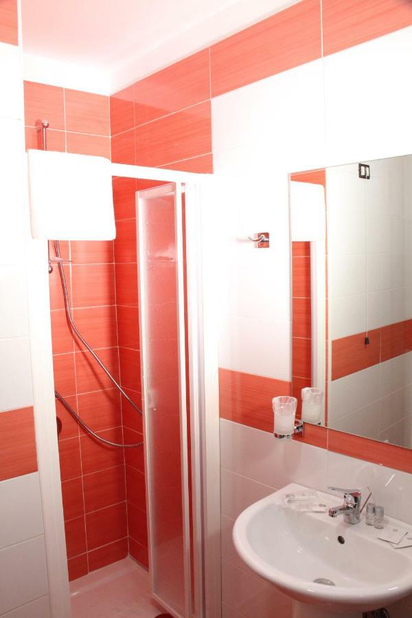 B&B Flower'S House Napoli Ngoại thất bức ảnh